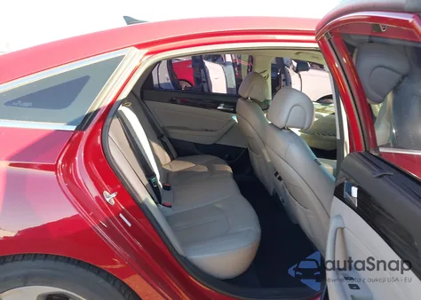 2016 Hyundai Sonata Hybrid Limited from USA, damaged, VIN KMHE34L17GA021579